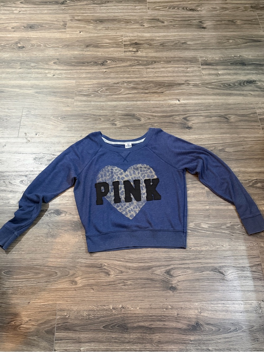 🫶🏼Victoria's Secret PINK Navy Sweatshirt with Pink Size Print size L